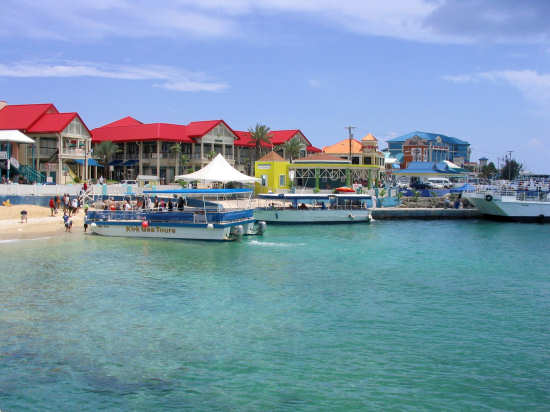A picture of the water taxis arriving from cruise ships at the George Town waterfront. 