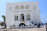  Hotel Atlantis Entrance