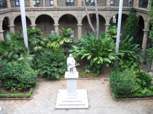 A picture of Christopher Columbus Palacio de los Capitanes Generales, Havana.
