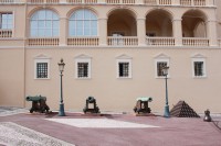   Monaco Palace Cannon And Balls