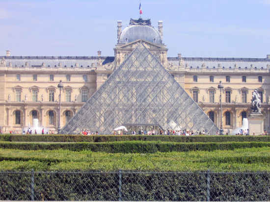 A picture of Glass pyramid at Musee du Louvre