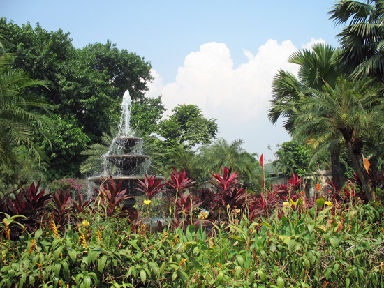 Picture of The Fountain at Fort Santiago, Manila, The Philippines is shown on this page