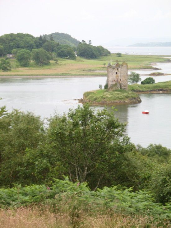 castle stalker scotland picture